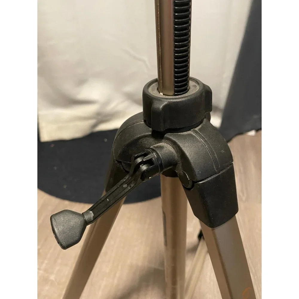 Sunpak Platinum Plus 6400 UT Tripod extends from 23